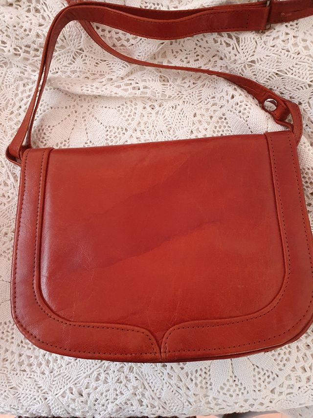 Bolso bandolera piel roja