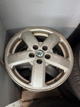 3 llantas Skoda Octavia - 3 uds