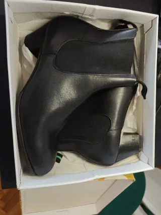 Botines camperos cuero