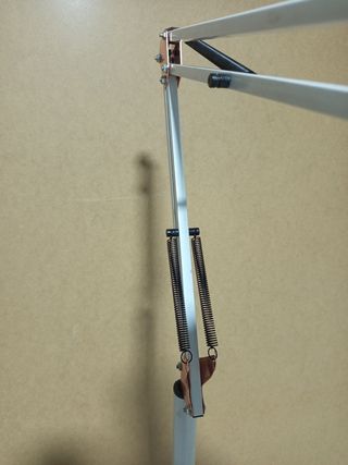 Lámpara flexo pie blanco-cobre