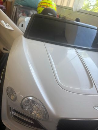 Coche eléctrico infantil Bentley con mando