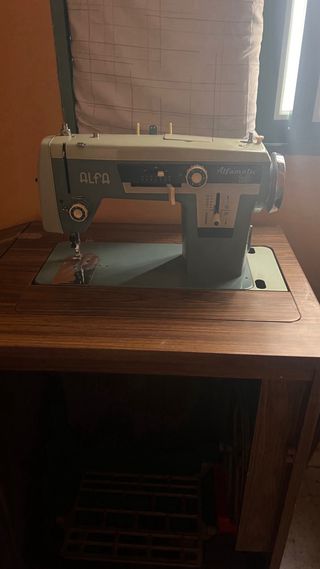 Maquina coser antigua