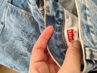 Vaqueros Levi's pintados a mano