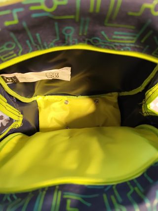 MOCHILA CON CARRO BEN 10