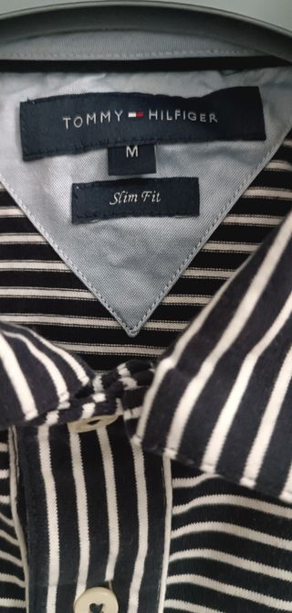 Polo de rayas "Tommy Hilfiger". Hombre. Talla M.