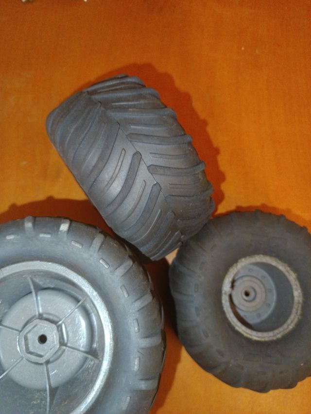 4 Ruedas RC Arrma Gorgon