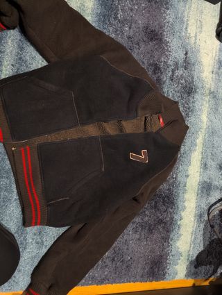 Chaqueta/jersey marrón y negra