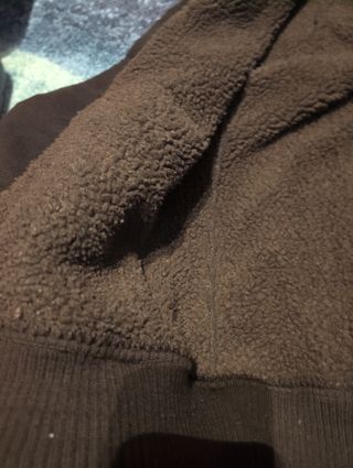 Chaqueta/jersey marrón y negra