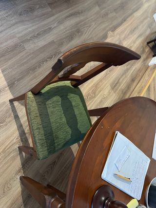 Mesa comedor + 4 sillas madera