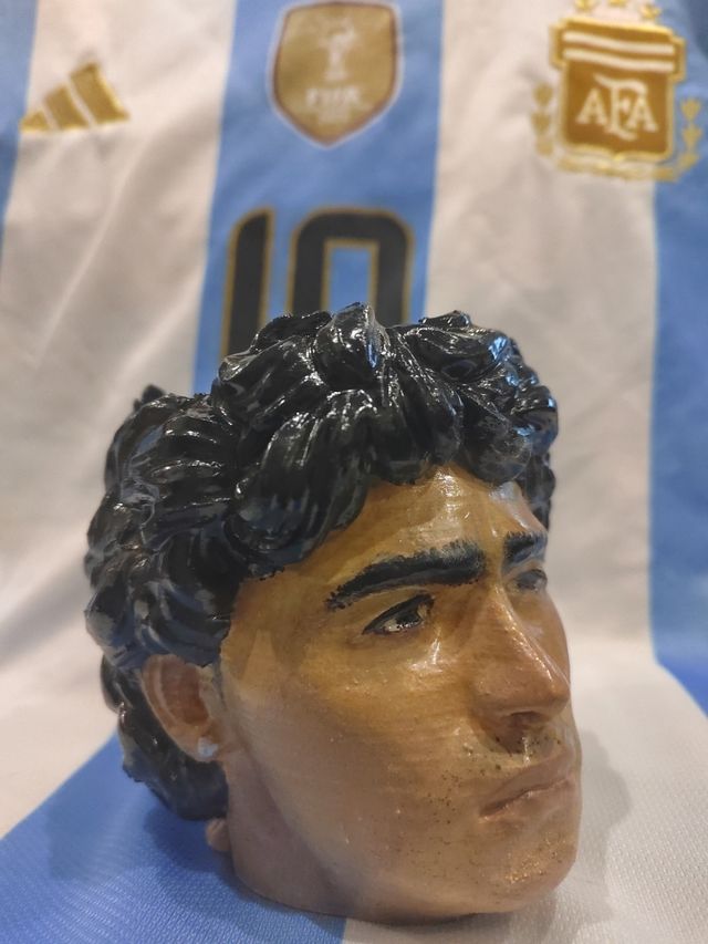 Mate Maradonna con bombilla