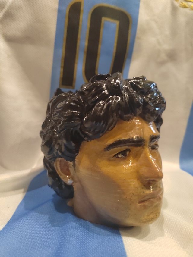 Mate Maradonna con bombilla