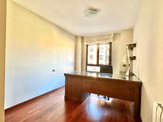 Despacho madera maciza