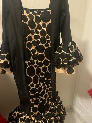 Traje de flamenca talla 44 46