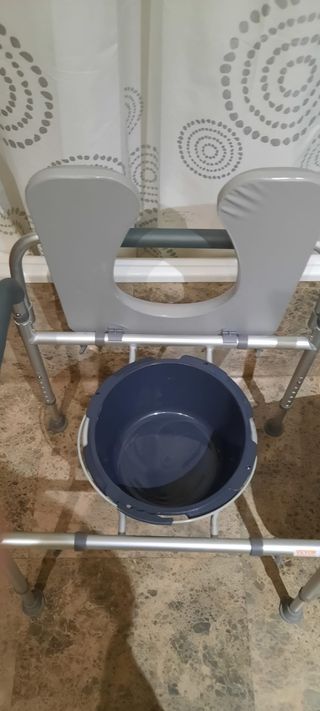 Silla WC para personas mayores