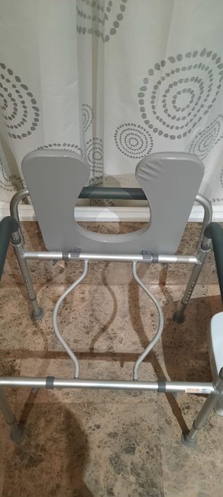 Silla WC para personas mayores