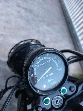 Suzuki Marauder 250 Café Racer / Bobber – ÚNICA