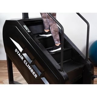 Step. Escaladora. Cardio