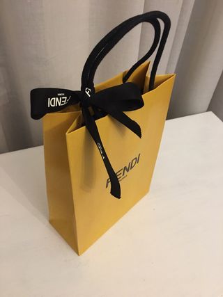 Busta Fendi con fiocco nero
