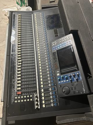 Yamaha LS9-32 Mesa de Mezclas