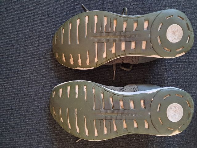 CAIU o PREÇO! 3,99 € Tênis/sapatilhas Under nr. 41