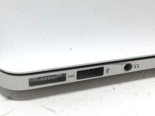 portatil apple apple macbook air core i5 1.8 13 (2017) (a1466)