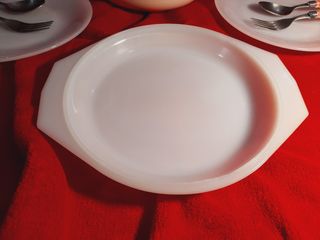 SOPERA Y VAJILLA PARA 2 + SORPRESA