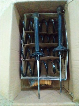 Muelles y amortiguadores traseros Audi A4 B5