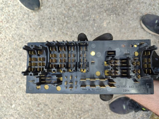 Caja fusibles relés Audi 80 2.3