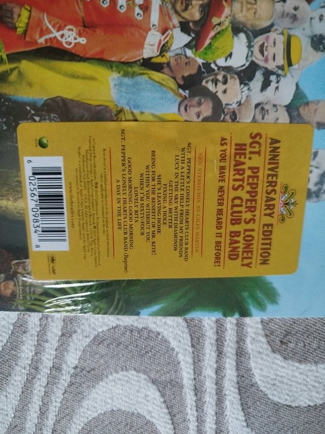 The Beatles Sgt Peppers Lonely Hearts Club Band