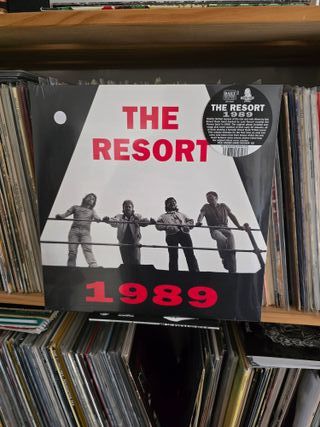 THE RESORT "1989"