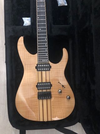 Guitarra eléctrica shecter impecable