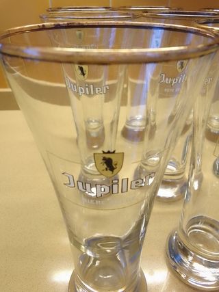 9 bicchieri da birra Jupiler