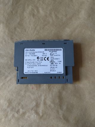 Allen Bradley 1734-0B4E Scheda PLC Output
24Vdc
