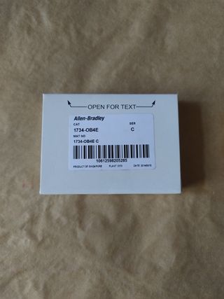 Allen Bradley 1734-0B4E Scheda PLC Output
24Vdc