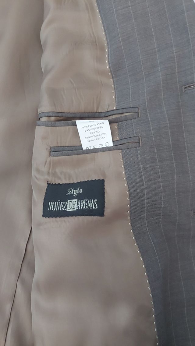 Traje gris raya diplomática verano