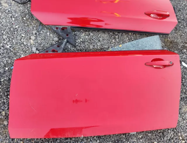 Puerta BMW Serie 1 E81 roja