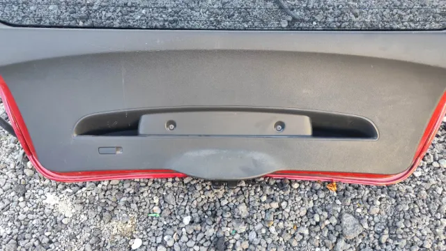 Portón maletero BMW serie 1 e81