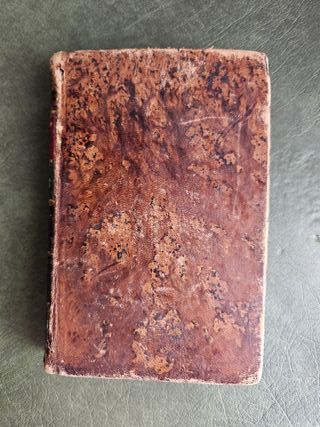 Libro antiguo. Historia Revolucion de Francia 1814