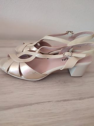 Sandalias de mujer