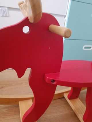 Reno mecedora infantil de madera IKEA