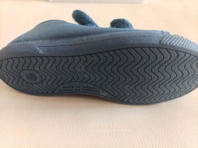Zapatilla niño velcro