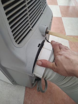 Aire acondicionado Daitsu APD-12HR portátil 3000 f