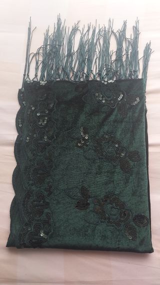 Foulard verde con lentejuelas