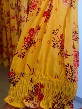 Vestido Zara amarillo floral