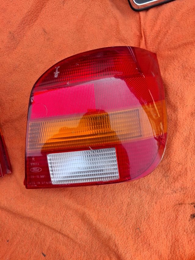 Coppia fanali ford festa