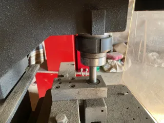 Máquina punzonadora Nargesa MX340G