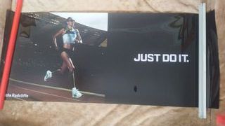 POSTER PLASTICO PAULA RADCLIFFE 115CM X 50CM