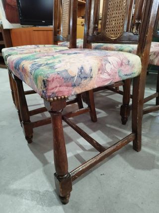 CONJUNTO DE 5 SILLAS