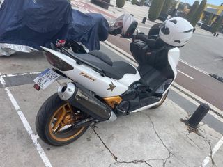 Scooter Yamaha TMAX 500 blanca