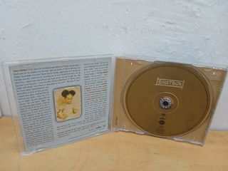 Lote Pop-Dance CD, 12 euros.